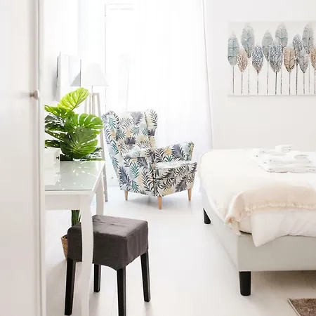 Apartment White Fanti