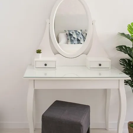 White Fanti Apartment