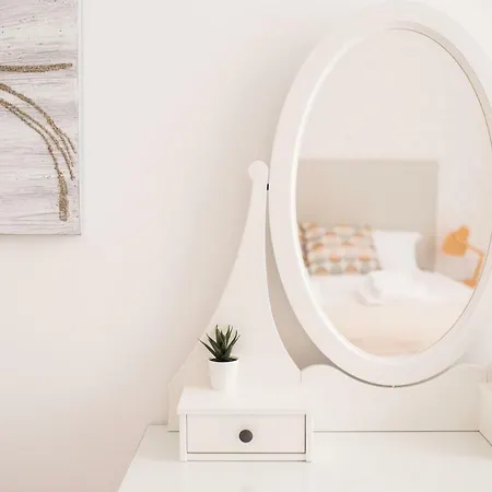 Apartment White Fanti