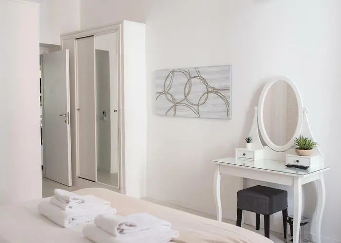 Апартаменты White Fanti