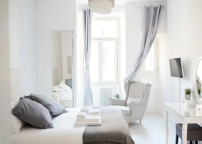 White Fanti Апартаменты Рим