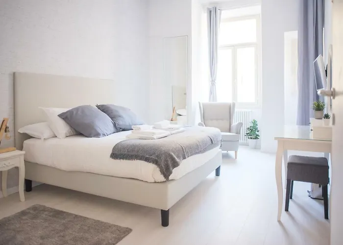 White Fanti Апартаменты *